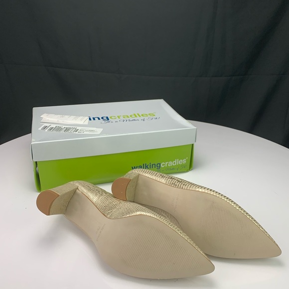 Walking Cradles Samantha Women's Pump - Picture 7 of 7